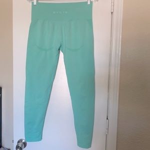 NVGTN contour leggings mint